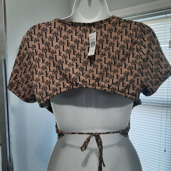 LOVE J cropped multi-printed love top - Picture 4 of 6